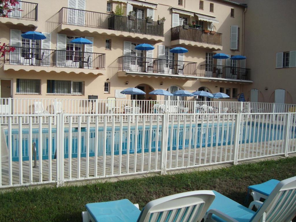 Hotel De La Poste Peymeinade Kültér fotó